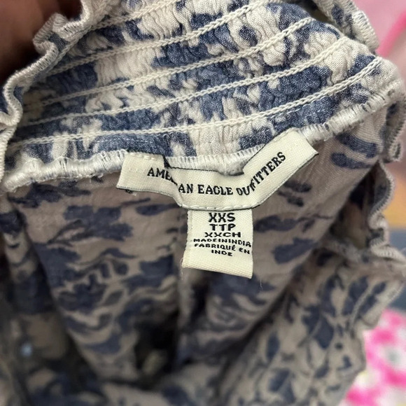 American Eagle Women Elastic Waist White/Blue Floral Loose Shorts size XXS - Picture 5 of 6